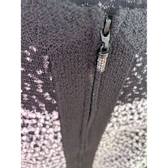 St. John Couture Caviar & Bright White Knit Capri Sleeve Zippered Jacket, Size 8 - Picture 3 of 5